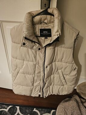HFX Outdoors Puffer Vest in Light Beige